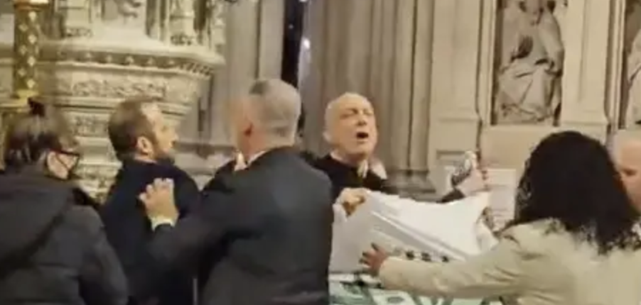 Weirdos Disrupt Easter Mass at St. Patrick’s Cathedral with “Free Palestine” Chant